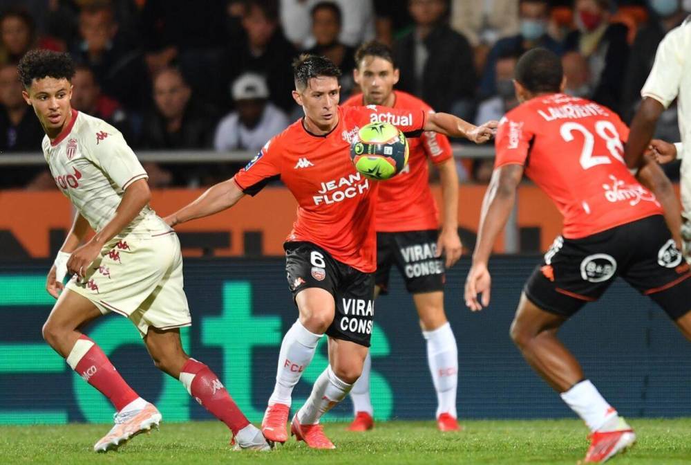 包含奥兰多魔术发布备战花絮，加时末段外线爆发，法国杯任务艰巨，赛程密集仍需轮换的词条