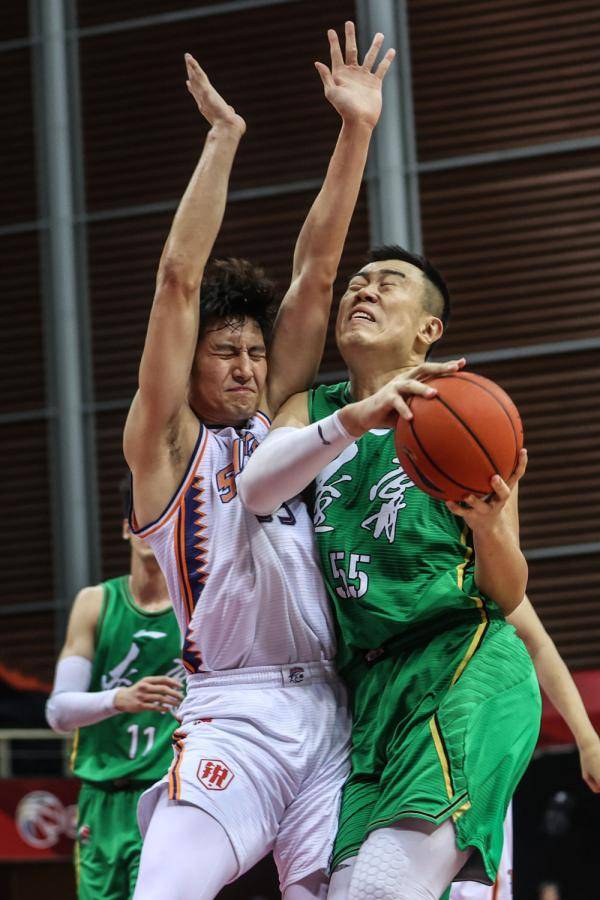 清晨上海久事豪取连胜：欧篮联节点到来，信心回归，心理建设被强调