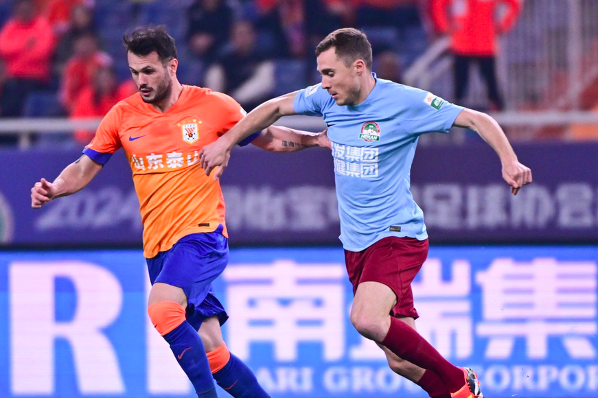 包含法甲赛程吃紧，山东泰山赛前状态回暖，管理层满意，赛季目标并未改变的词条