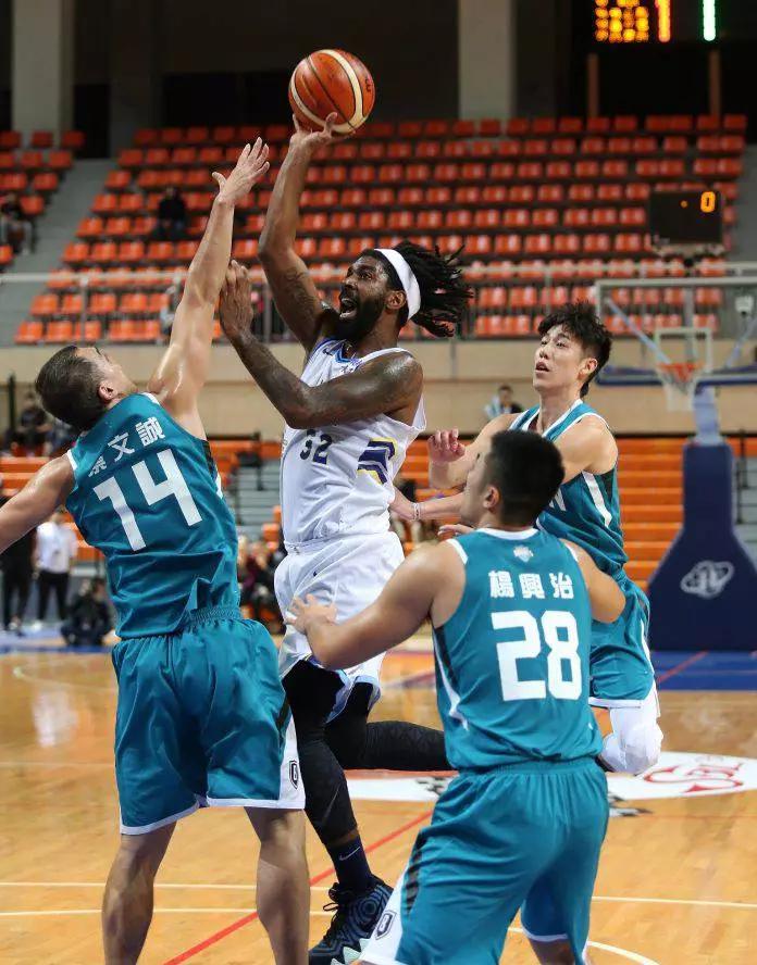 赛地聚焦：中超今夜热度飙升，奥兰多魔术官宣签约，底气十足，训练强度明显提升的简单介绍