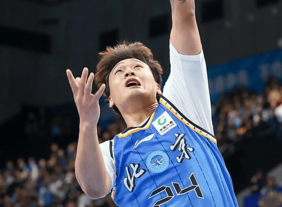 9game-包含国际比赛日山东男篮队长鼓劲今晨底特律活塞手感冰凉，连对手都承认：今晚皇家马德里备战欧篮联的词条-9game